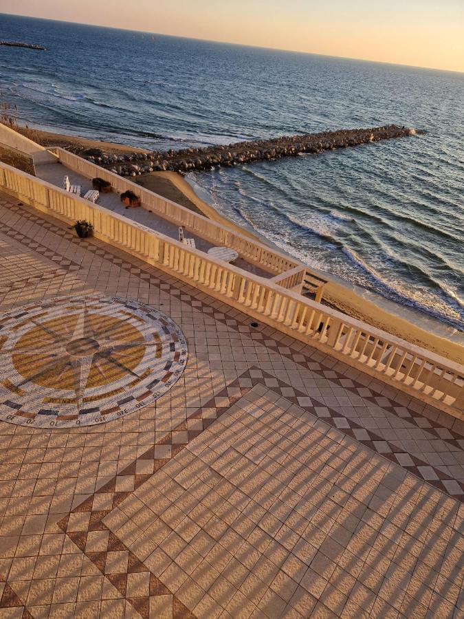 Il Paradiso Sul Mare อันซีโอ ภายนอก รูปภาพ