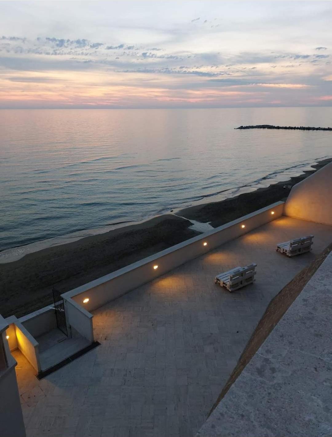Il Paradiso Sul Mare อันซีโอ ภายนอก รูปภาพ
