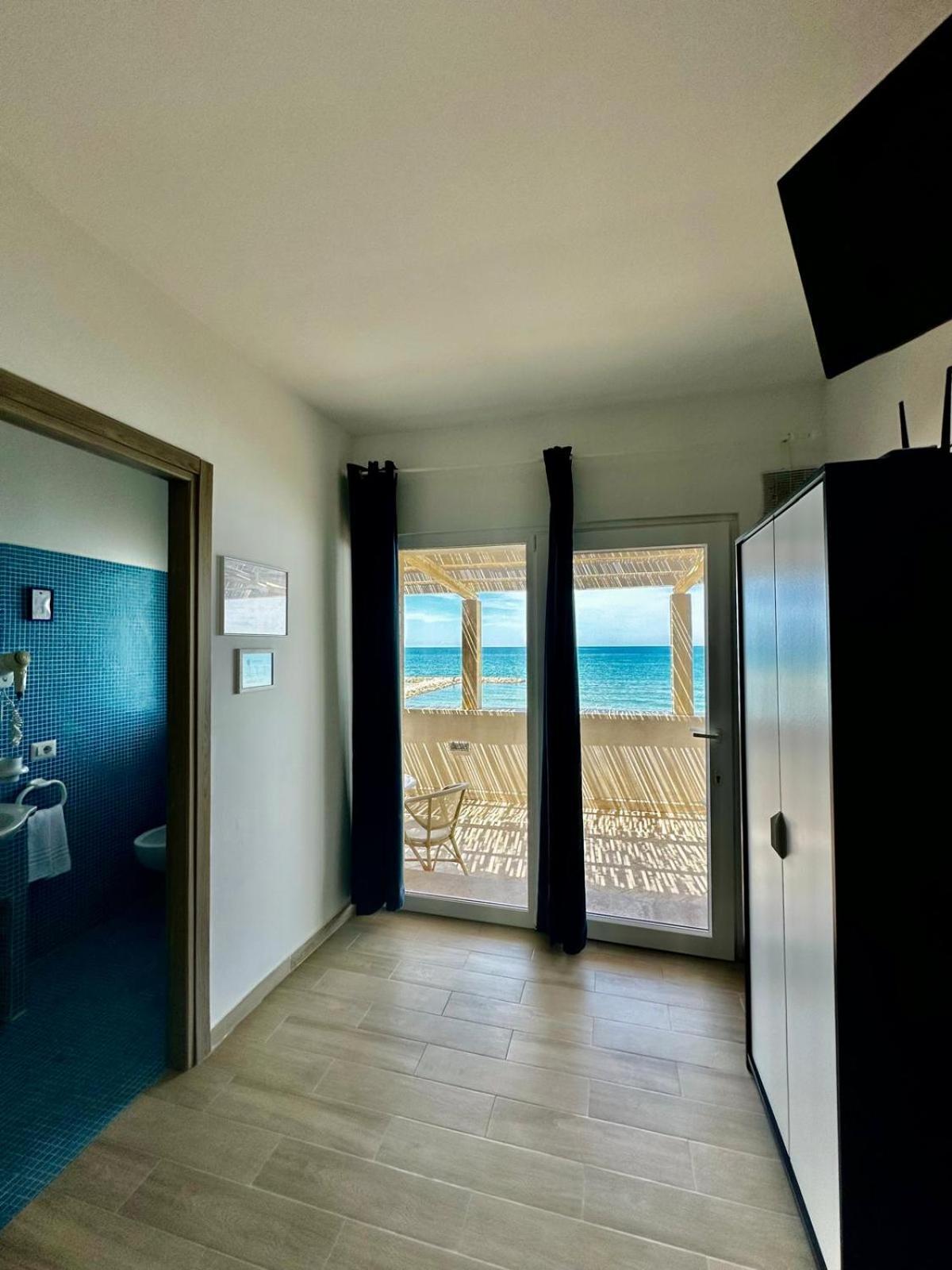 Il Paradiso Sul Mare อันซีโอ ภายนอก รูปภาพ